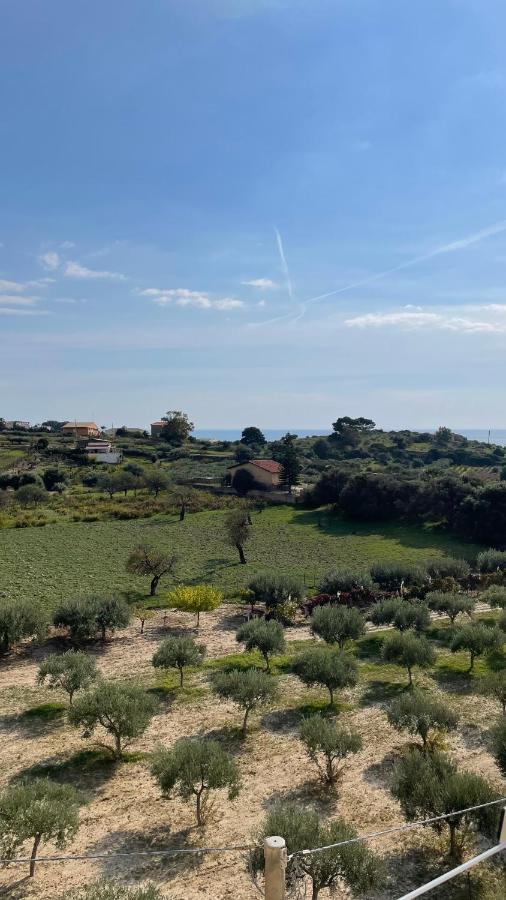 Casa Vacanza Contrada Canalotto 65 雷阿尔蒙特 外观 照片